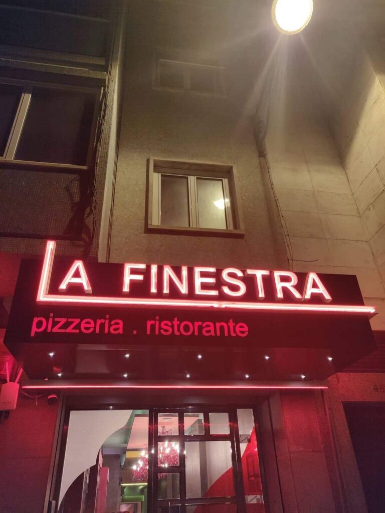 la finestra 2