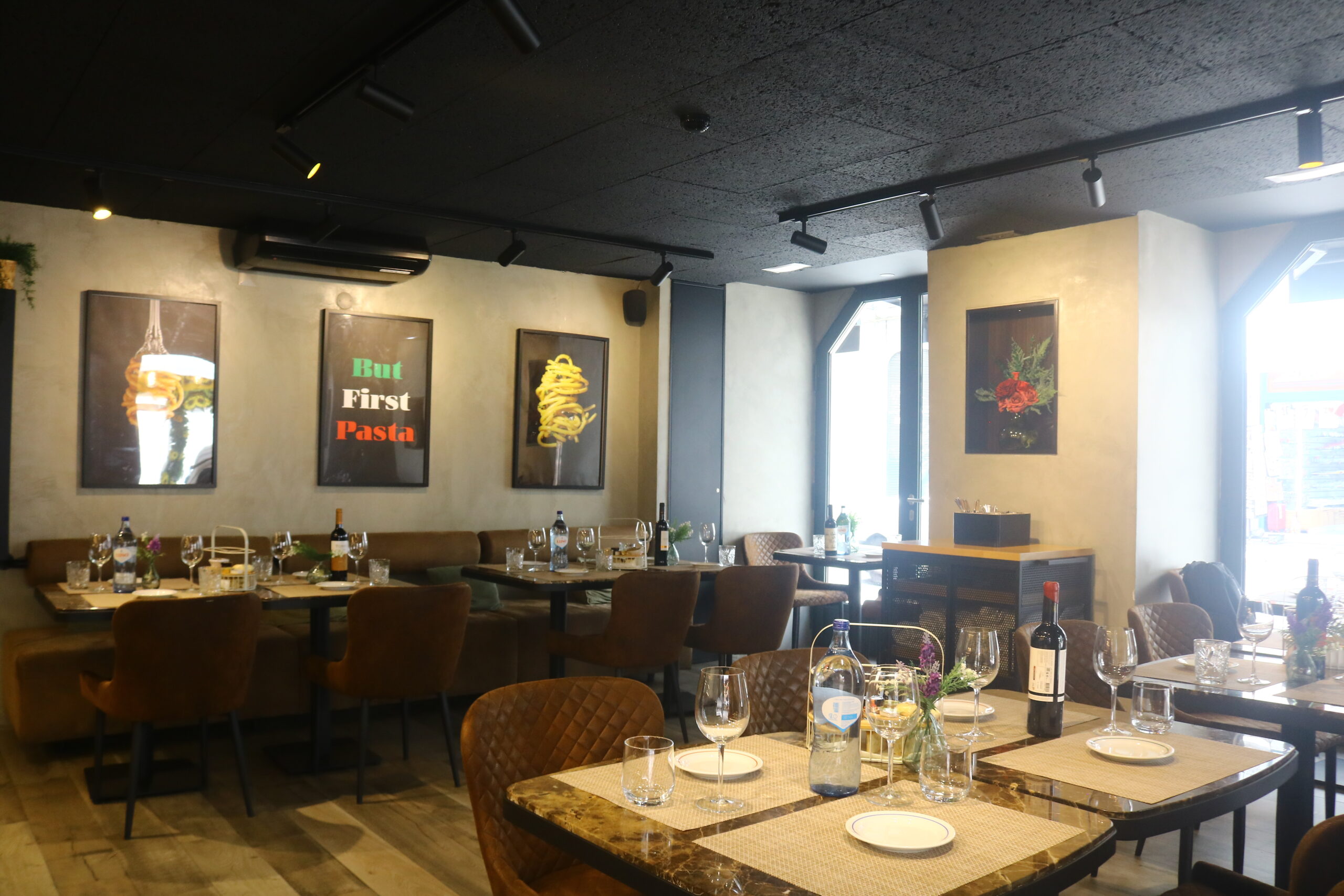 Villa di Roma Lisboa is a premier culinary destination that brings the soulful traditions of the Italian trattoria to the heart of Portugal’s capital.